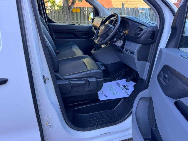 2020 Peugeot Expert 1400 2.0 Bluehdi 120 Professional Van (NU70BWY) Image 13