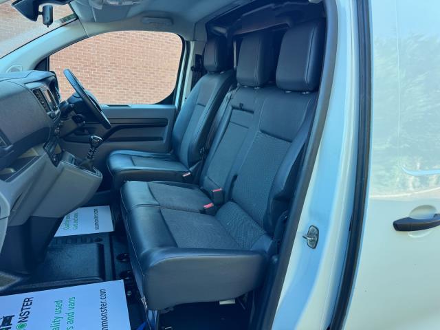 2020 Peugeot Expert 1400 2.0 Bluehdi 120 Professional Van (NU70BWY) Image 33