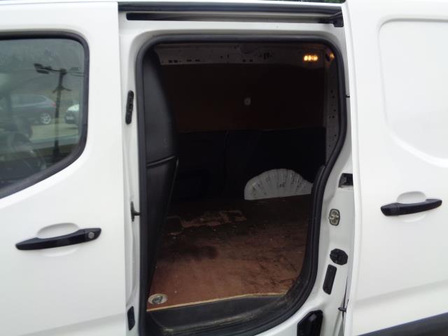 2020 Peugeot Partner 1000 1.5 Bluehdi 100 Professional Van (NU70BYW) Image 14