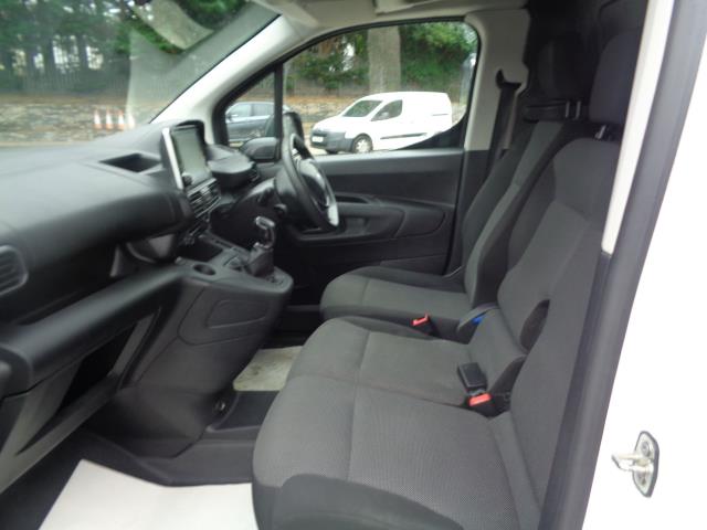 2020 Peugeot Partner 1000 1.5 Bluehdi 100 Professional Van (NU70BYW) Image 12