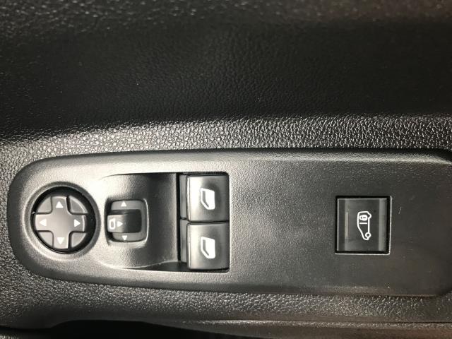 2020 Peugeot Partner 1000 1.5 Bluehdi 100 Professional Van (NU70BZG) Image 28