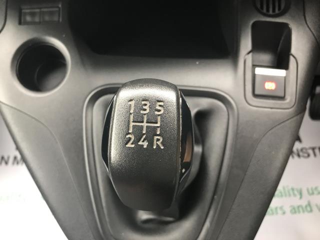 2020 Peugeot Partner 1000 1.5 Bluehdi 100 Professional Van (NU70BZG) Image 25