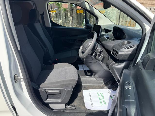 2020 Peugeot Partner 850 1.5 Bluehdi 100 Professional Crew Van (NU70BZK) Image 15