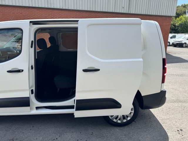 2020 Peugeot Partner 850 1.5 Bluehdi 100 Professional Crew Van (NU70BZK) Image 43
