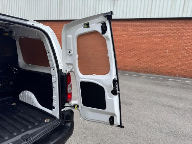 2020 Peugeot Partner 850 1.5 Bluehdi 100 Professional Crew Van (NU70BZK) Image 55