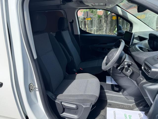 2020 Peugeot Partner 850 1.5 Bluehdi 100 Professional Crew Van (NU70BZK) Image 16