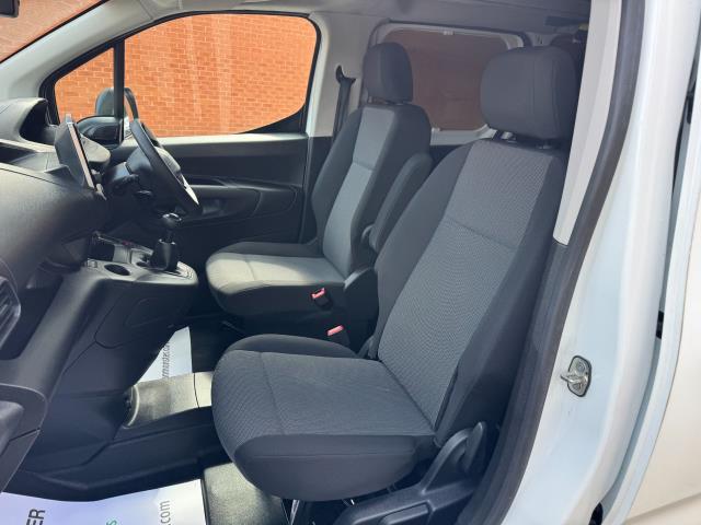 2020 Peugeot Partner 850 1.5 Bluehdi 100 Professional Crew Van (NU70BZK) Image 31