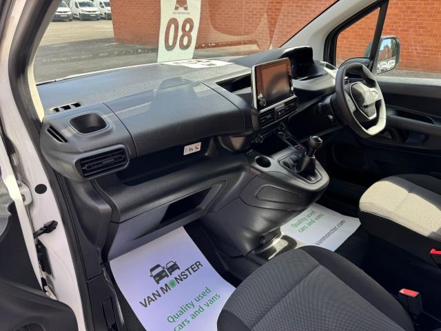 2020 Peugeot Partner 850 1.5 Bluehdi 100 Professional Crew Van (NU70BZK) Image 29