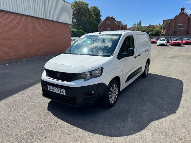 2020 Peugeot Partner 850 1.5 Bluehdi 100 Professional Crew Van (NU70BZK) Image 4