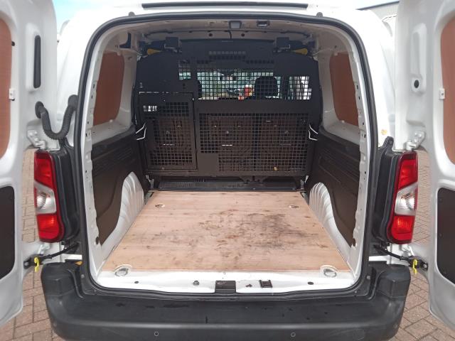 2020 Peugeot Partner 850 1.5 Bluehdi 100 Professional Crew Van (NU70CCF) Image 32