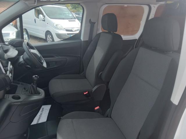 2020 Peugeot Partner 850 1.5 Bluehdi 100 Professional Crew Van (NU70CCF) Image 29