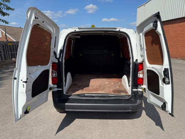 2020 Peugeot Partner 1000 1.5 Bluehdi 100 Professional Van (NU70DXX) Image 42