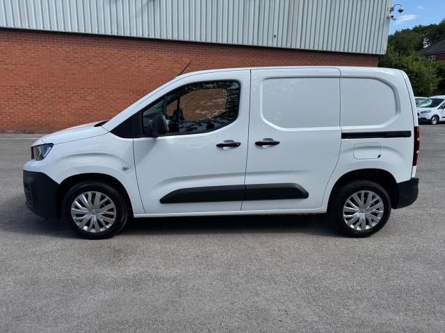 2020 Peugeot Partner 1000 1.5 Bluehdi 100 Professional Van (NU70DXX) Image 6