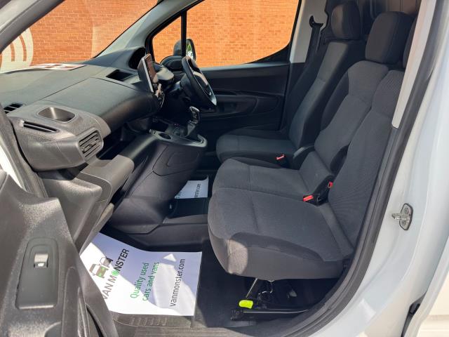2020 Peugeot Partner 1000 1.5 Bluehdi 100 Professional Van (NU70DXX) Image 30