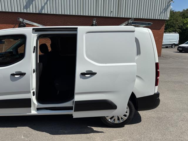 2020 Peugeot Partner 850 1.5 Bluehdi 100 Professional Crew Van (NU70DZE) Image 43