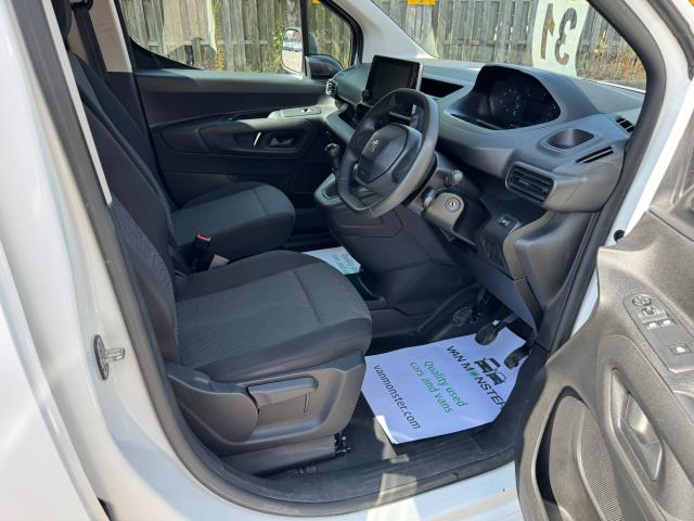 2020 Peugeot Partner 850 1.5 Bluehdi 100 Professional Crew Van (NU70DZE) Image 13