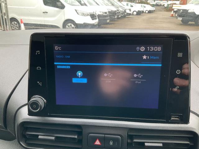 2020 Peugeot Partner 950 1.5 Bluehdi 100 (LONG) Professional Van (Limited 70MPH) (NU70EOC) Image 22