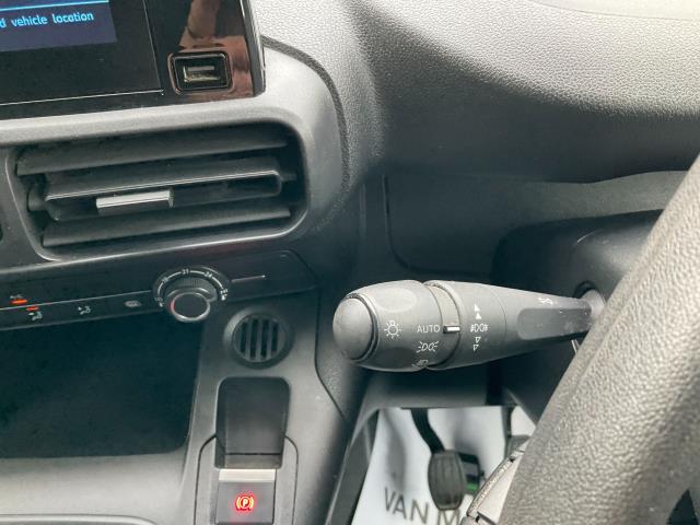 2020 Peugeot Partner 950 1.5 Bluehdi 100 (LONG) Professional Van (Limited 70MPH) (NU70EOC) Image 30