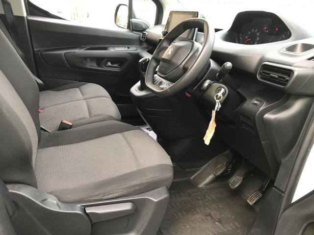 2020 Peugeot Partner L2 950 1.5BLUE HDI 100PS PROFESSIONAL EURO 6 (NU70ERZ) Image 21