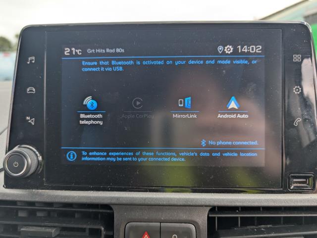 2020 Peugeot Partner 1000 1.5 Bluehdi 100 Professional Van (NU70FHS) Image 24