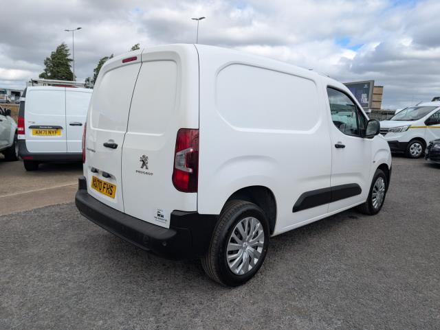 2020 Peugeot Partner 1000 1.5 Bluehdi 100 Professional Van (NU70FHS) Image 14