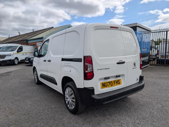 2020 Peugeot Partner 1000 1.5 Bluehdi 100 Professional Van (NU70FHS) Image 9