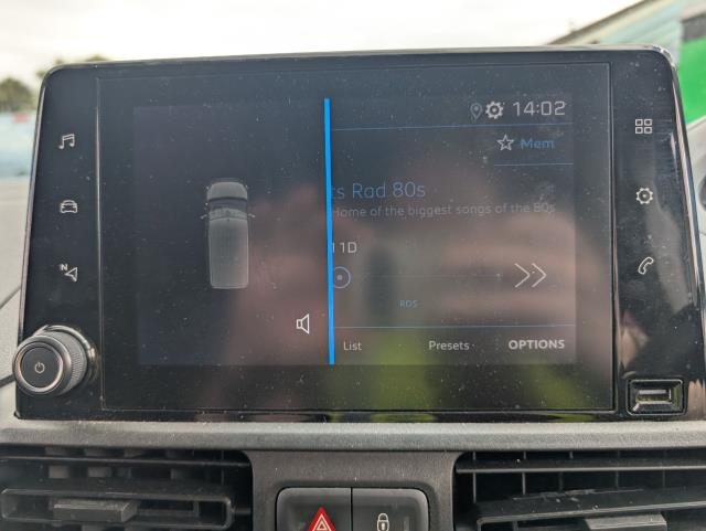 2020 Peugeot Partner 1000 1.5 Bluehdi 100 Professional Van (NU70FHS) Image 23