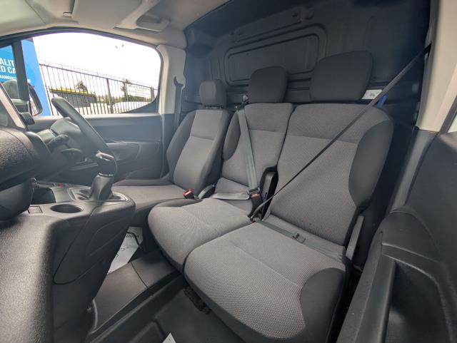 2020 Peugeot Partner 1000 1.5 Bluehdi 100 Professional Van (NU70FHS) Image 16