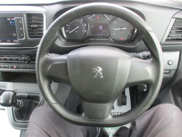 2020 Peugeot Expert 1400 2.0 Bluehdi 120 Professional Van (NU70FHV) Image 14