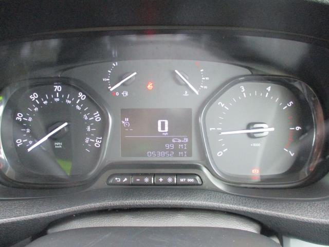 2020 Peugeot Expert 1400 2.0 Bluehdi 120 Professional Van (NU70FHV) Image 13