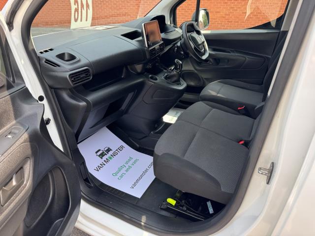 2020 Peugeot Partner 1000 1.5 Bluehdi 100 Professional Van EURO 6 (NU70FKA) Image 28