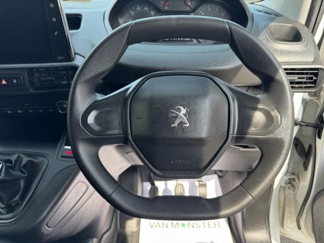 2020 Peugeot Partner 1000 1.5 Bluehdi 100 Professional Van EURO 6 (NU70FKA) Image 22
