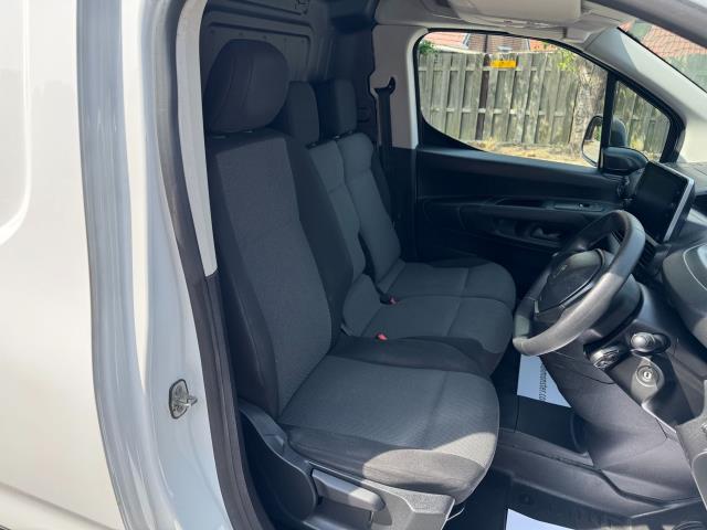 2020 Peugeot Partner 1000 1.5 Bluehdi 100 Professional Van EURO 6 (NU70FKA) Image 16
