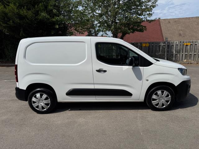 2020 Peugeot Partner 1000 1.5 Bluehdi 100 Professional Van EURO 6 (NU70FKA) Image 10