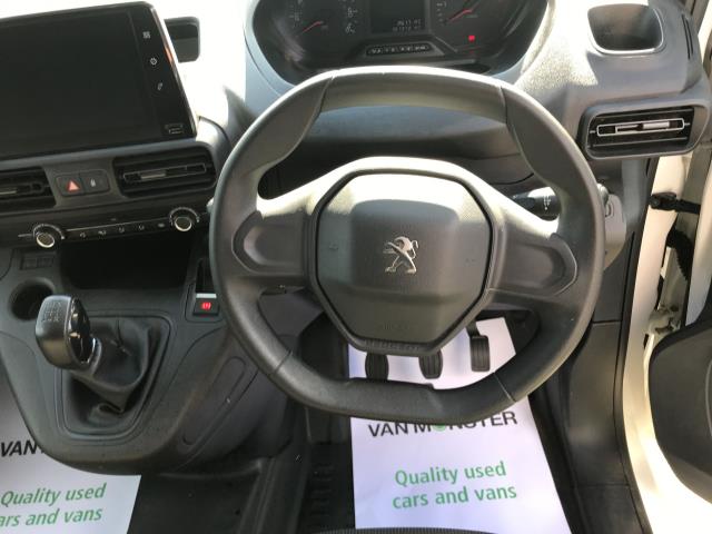 2021 Peugeot Partner 1000 1.5 Bluehdi 100 Professional Van (NU70FLR) Image 17