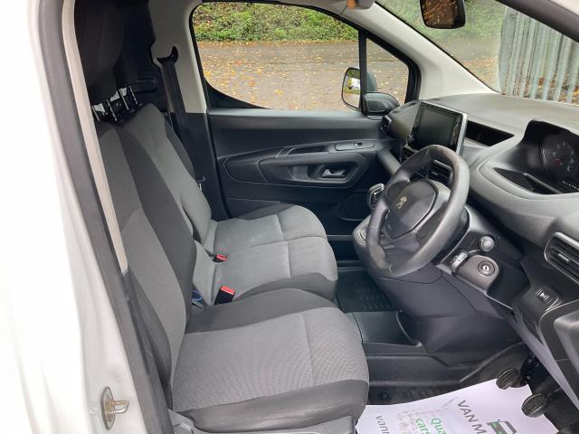 2020 Peugeot Partner 1000 1.5 Bluehdi 100 Professional Van (NU70FLV) Image 16