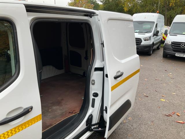 2020 Peugeot Partner 1000 1.5 Bluehdi 100 Professional Van (NU70FLV) Image 8