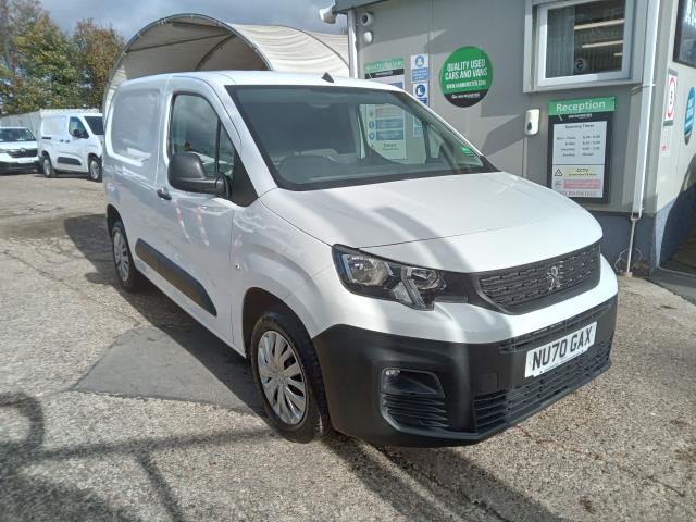 2020 Peugeot Partner 1000 1.5 Bluehdi 100 Professional Van (NU70GAX) Image 2