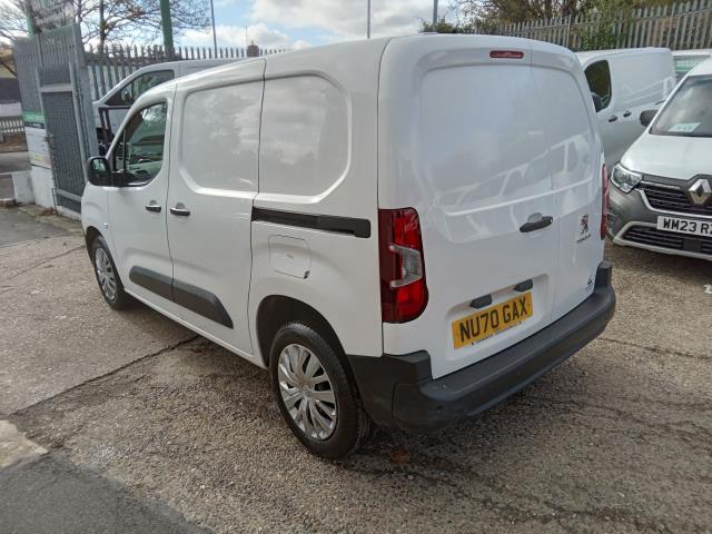 2020 Peugeot Partner 1000 1.5 Bluehdi 100 Professional Van (NU70GAX) Image 10