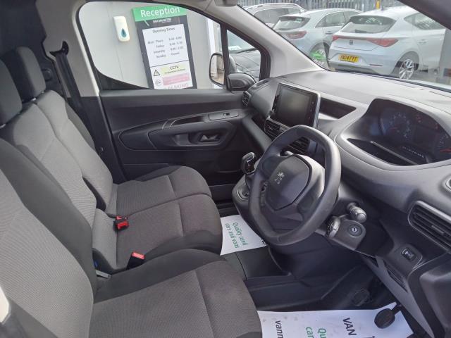 2020 Peugeot Partner 1000 1.5 Bluehdi 100 Professional Van (NU70GAX) Image 21