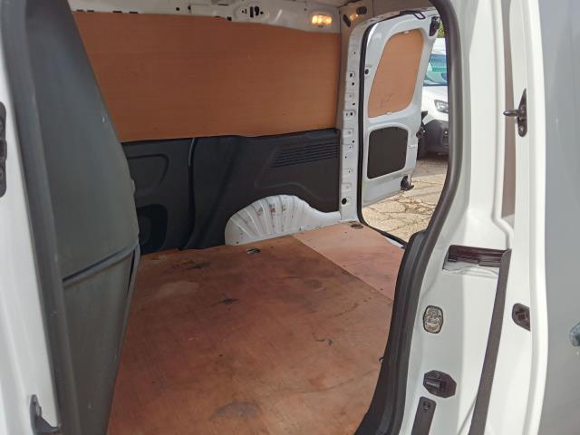 2020 Peugeot Partner 1000 1.5 Bluehdi 100 Professional Van (NU70GAX) Image 15