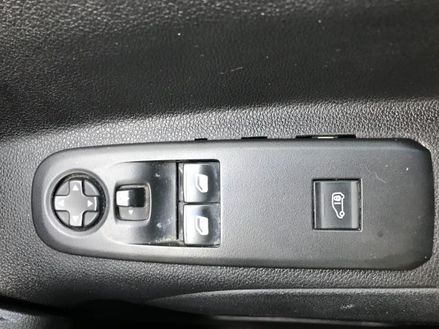 2020 Peugeot Partner 1000 1.5 Bluehdi 100 Professional Van (NU70GBF) Image 30