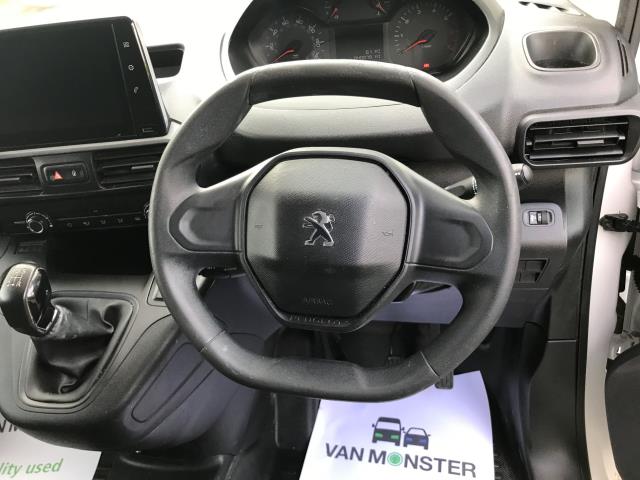 2020 Peugeot Partner 1000 1.5 Bluehdi 100 Professional Van (NU70GBF) Image 22