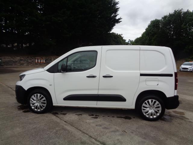 2020 Peugeot Partner 1000 1.5 Bluehdi 100 Professional Van (NU70GYB) Image 8