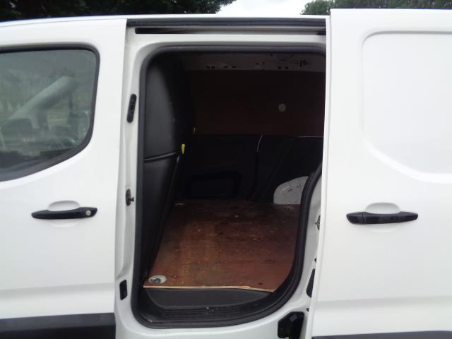 2020 Peugeot Partner 1000 1.5 Bluehdi 100 Professional Van (NU70GYB) Image 20