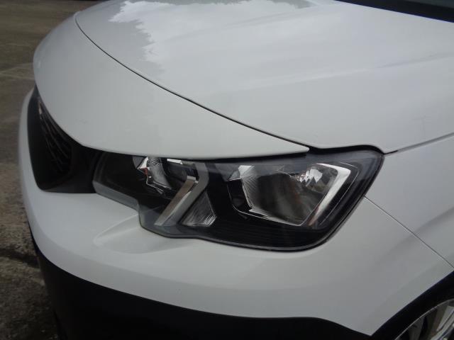 2020 Peugeot Partner 1000 1.5 Bluehdi 100 Professional Van (NU70GYB) Image 12