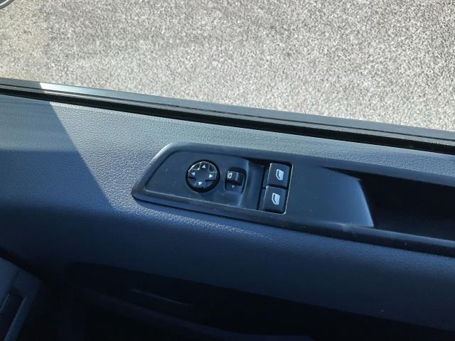 2020 Peugeot Expert 1400 2.0 Bluehdi 120 Professional Van (NU70GZH) Image 33