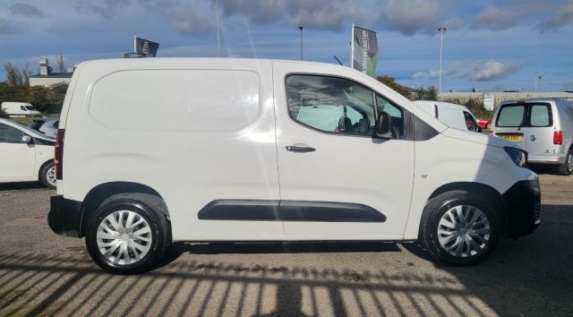 2020 Peugeot Partner 1000 1.5 Bluehdi 100 Professional Van (NU70HPJ) Image 14