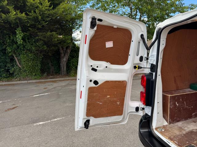2020 Peugeot Expert L1 1400 2.0 Bluehdi 120 Professional Van EURO 6 (NU70HVR) Image 56