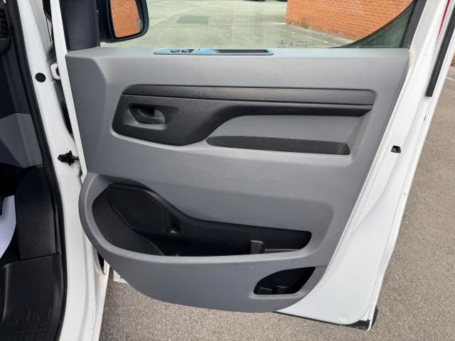 2020 Peugeot Expert L1 1400 2.0 Bluehdi 120 Professional Van EURO 6 (NU70HVR) Image 18